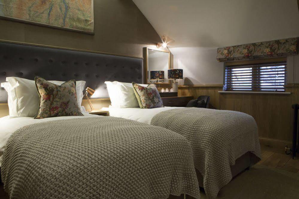 The Queen'S Head Hotel Troutbeck  Экстерьер фото
